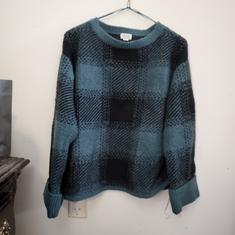 Ana Plaid Woolen Sweater